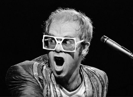 Elton John FACE BW